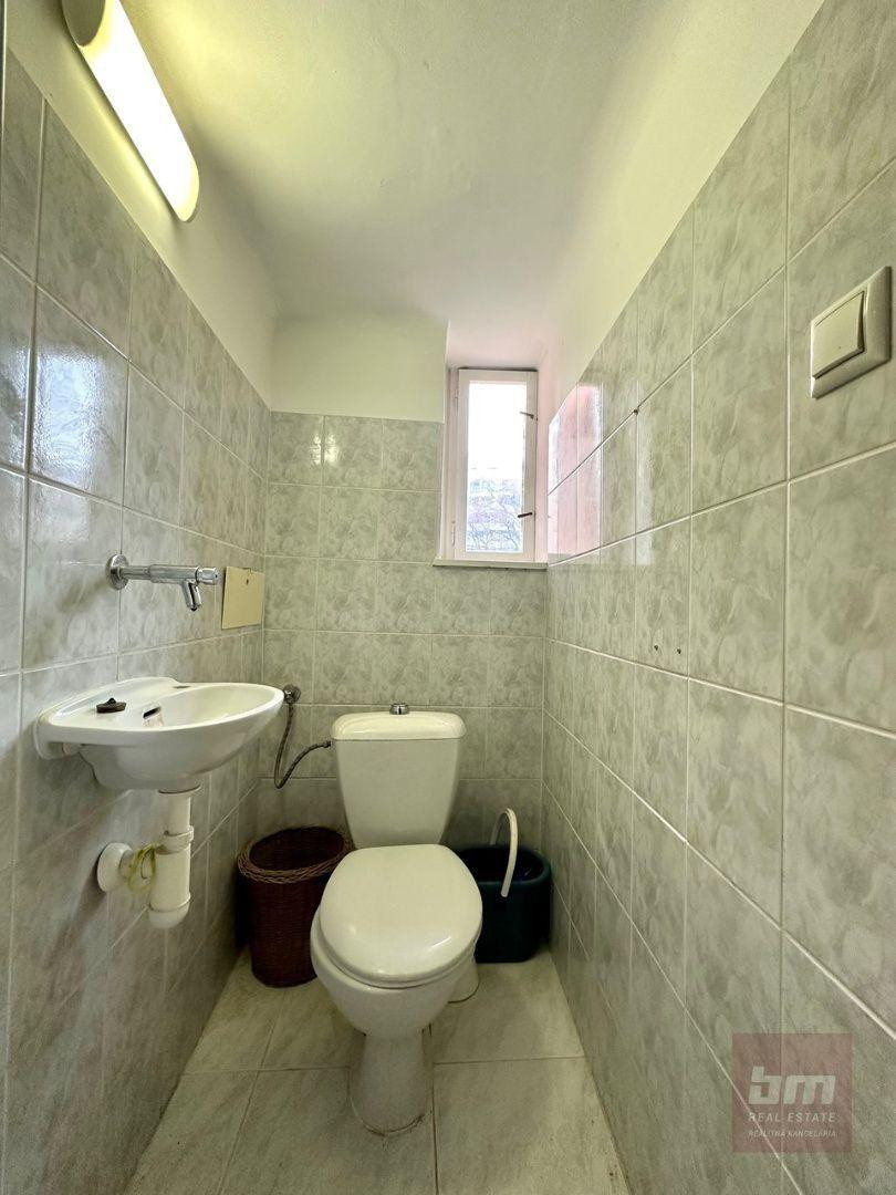 Predaj- Jedinečný 3 izbový byt na Pražskej ul. - 11