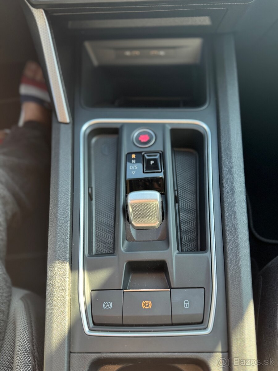 Seat Leon ST 2,0 TDI 110kw/150 koni DSG Automat - 11