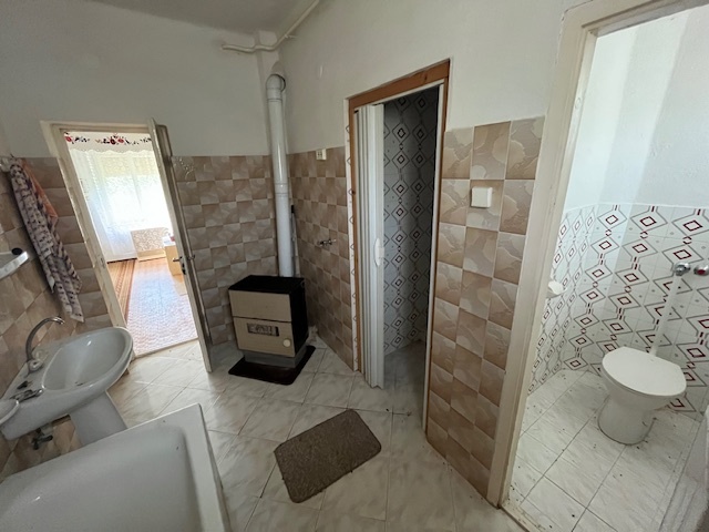 Ponúkam Vám na predaj rodinný dom v obci Galvács - 11