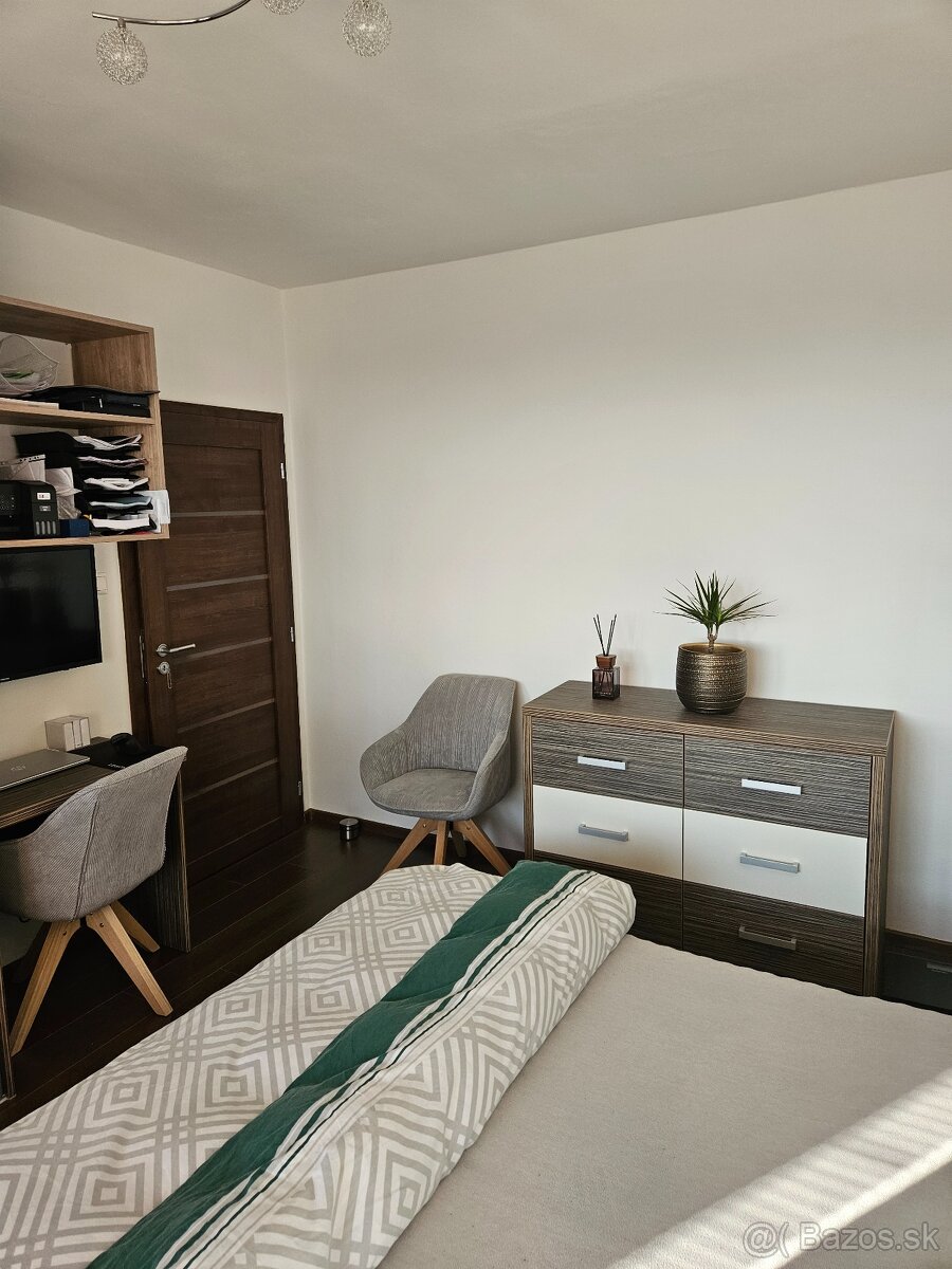 Predám byt vo Vranove nad Topľou. - 11