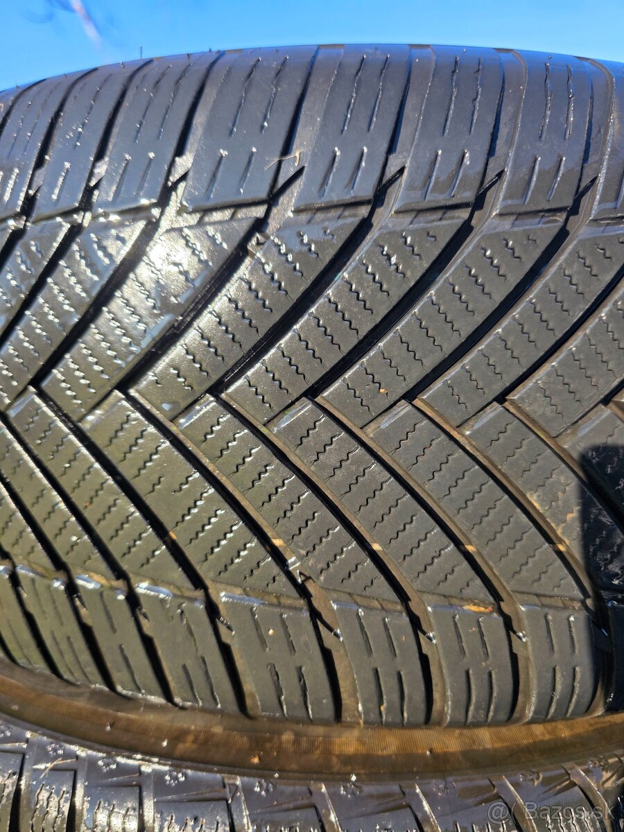 Komplet set vw T5 T6 235/55R17 - 11