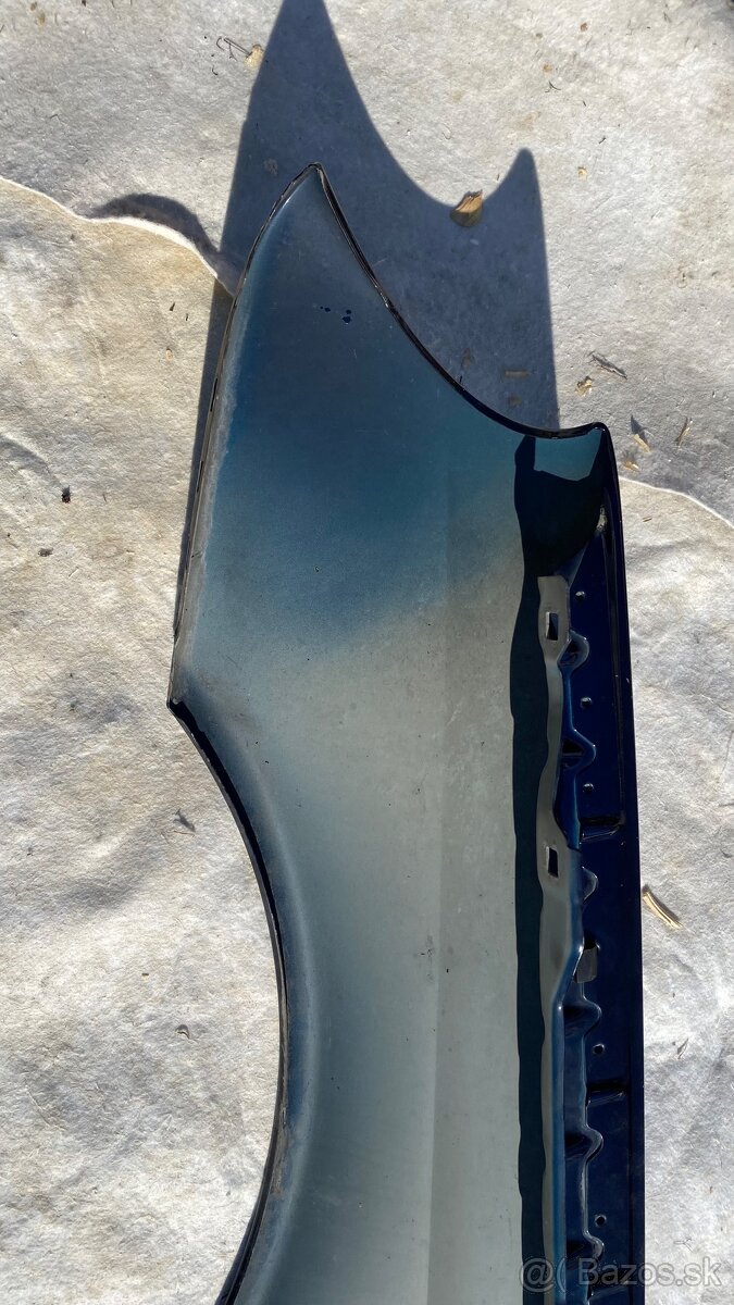 Pravý blatník Mercedes W211 - 11