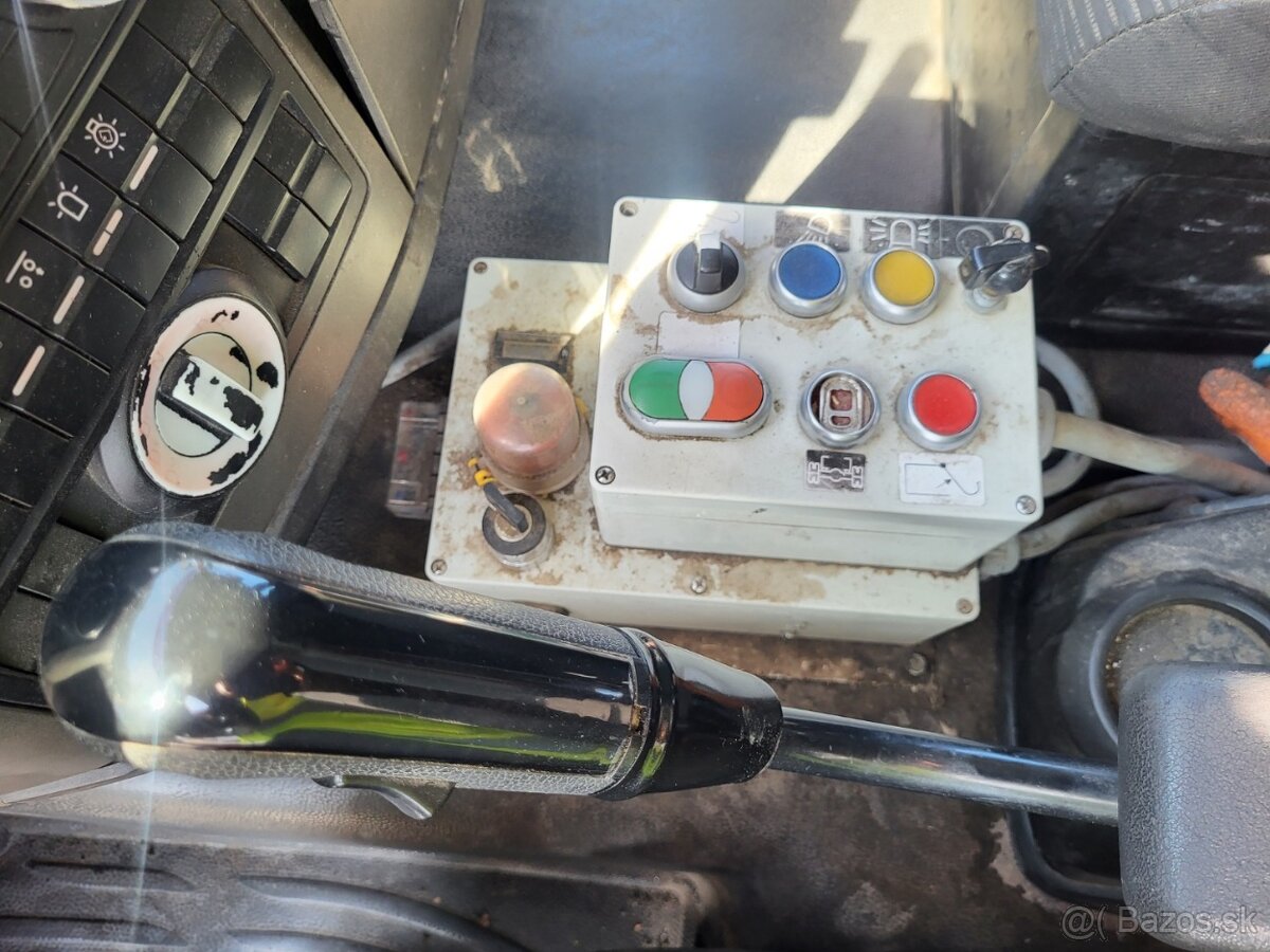 MAN TGS 28.320 6X2 - 11