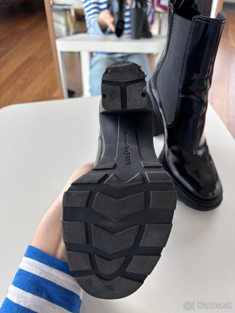 Alexander McQueen Tread Slick Chelsea Boot 'Black' - 11