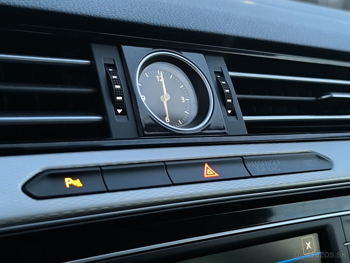 Volkswagen Passat 1.4 GTE Hybrid - 11