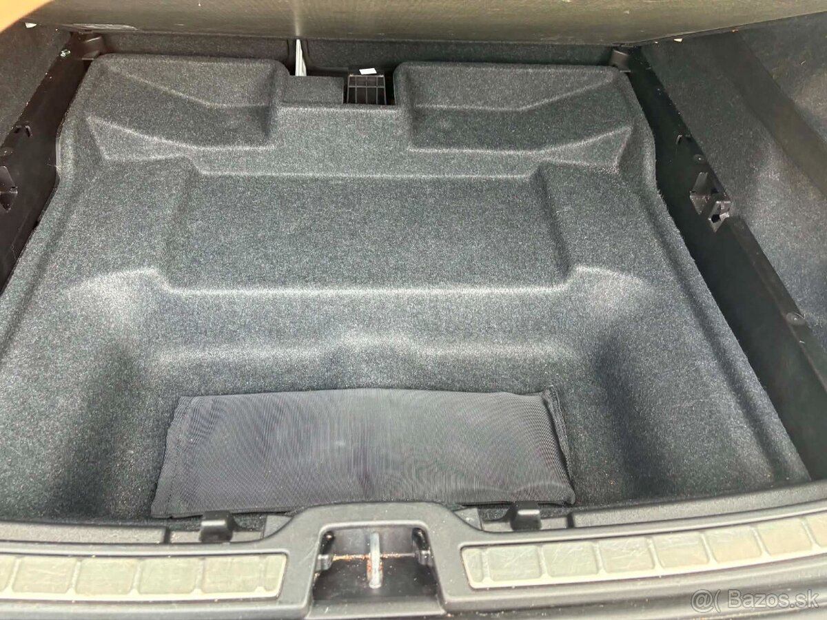 Predám Volvo xc40 - 11