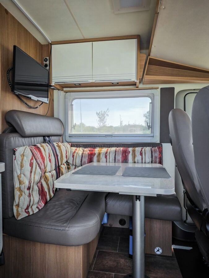 Bürstner Viseo I 690 karavan - 11