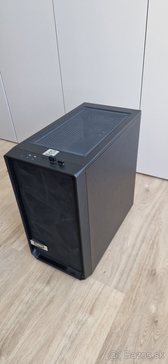 Herný PC Alza GameBox - GTX 1070 8GB, i5-8400, 16GB RAM, Win - 11
