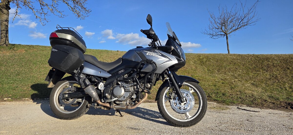 Suzuki V- Strom DL-650; r.v.2010 - 11