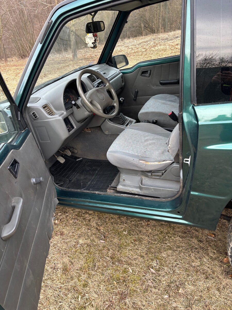 Suzuki Vitara 1.6 - 11