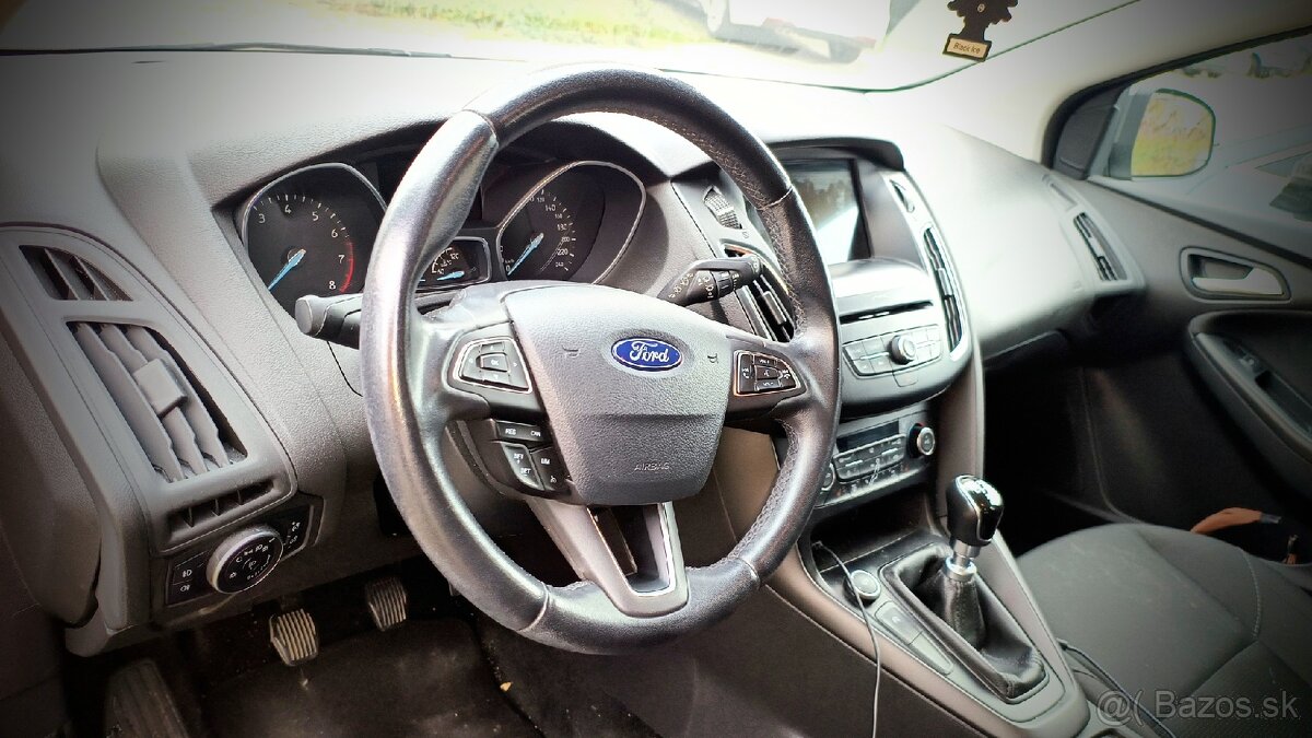 Ford FOCUS - 11