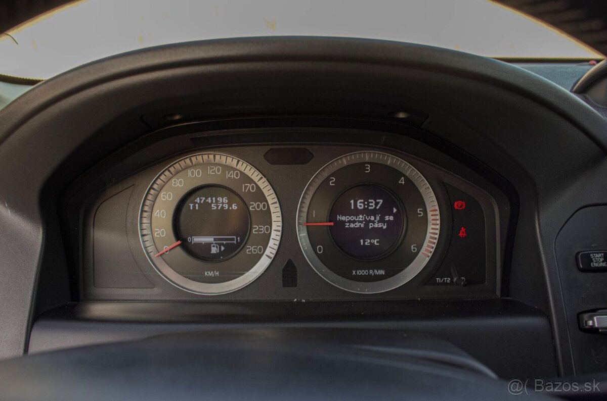 Volvo XC60 D5 (151kW) AWD Kinetic - 11