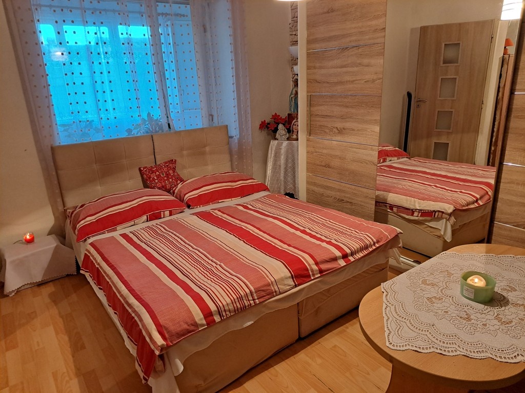 Na predaj dva rodinné domy vo Vrábloch - 11