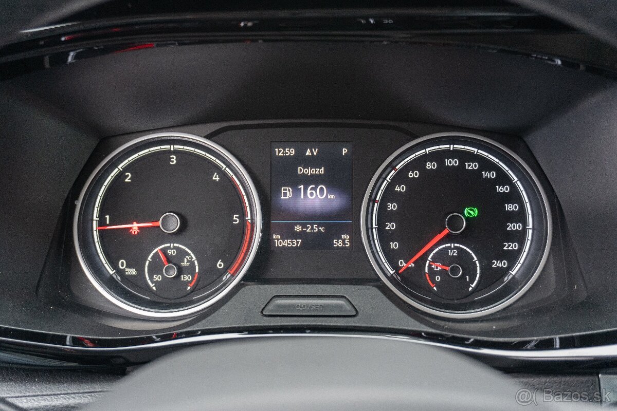 Volkswagen Multivan 2.0 TDI T6.1 - 11