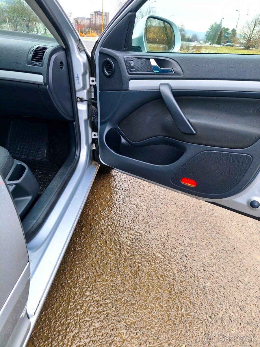 Škoda Octavia combi 2.0TDI - 11