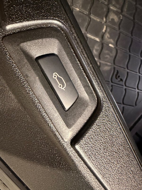 BMW X5 3.0 d M-PERFORMANCE X-drive 210kw SWAROVSKI - 11