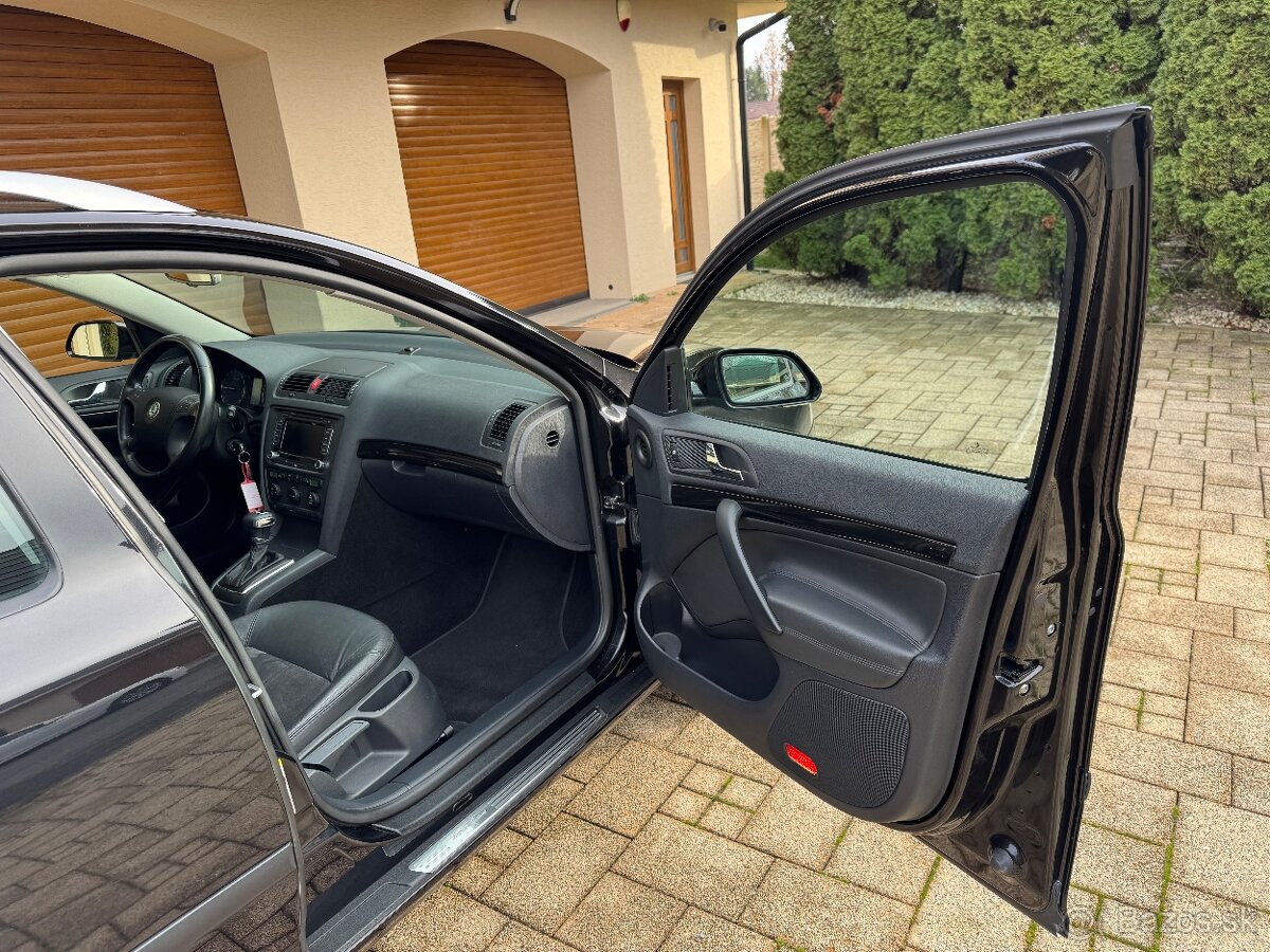 Skoda Octavia COMBI 2.0Tdi 103kw L&K DSG+Xenon+Navi+Tažne - 11