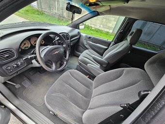 Chrysler Voyager 2.8CRDI - 11