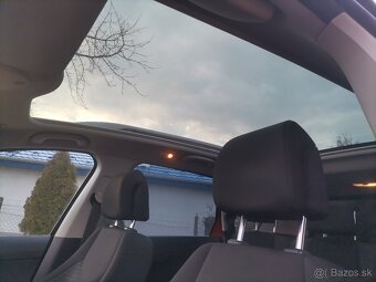Peugeot 308 SW - 7 miestne - 11