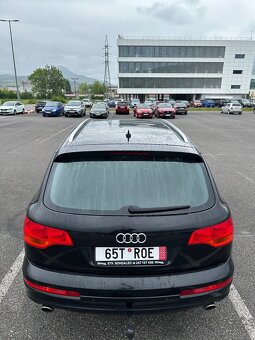 Audi Q7 - 11
