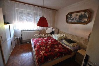 Koval & partners ponúka rodinný dom v obci Zbehy - 11