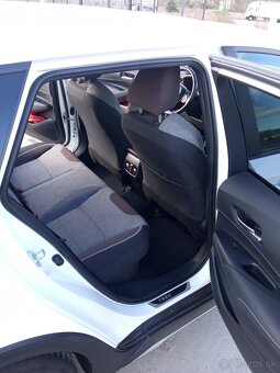 Toyota Corolla Combi 2.0 Hybrid Trek e-CVT - 11