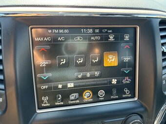 Jeep Grand Cherokee 3.0L V6 TD Summit A/T - 11