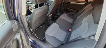 Predám Volkswagen Passat B7 Combi 2.0 TDI 103Kw R.V.2012 - 11