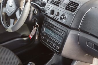 Škoda Fabia Ambiente 1 16V 63kW M5 12/2012 - 11