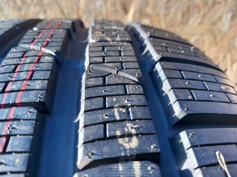 245/40 r18 zimne pneumatiky - 11