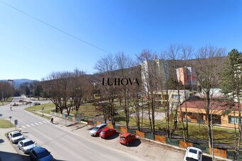 3 - izbový byt na obľúbenej adrese - 11