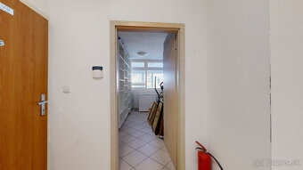 ✨ NA PREDAJ – PRIESTRANNÝ POLYFUNKČNÝ OBJEKT (300 m²) V CENT - 11