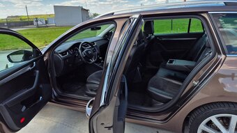 Skoda Octavia 3 1.6TDI DSG Kombi Top vybava - 11