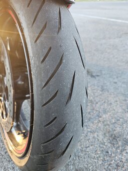 Suzuki gsxr 1000 k7 - 11