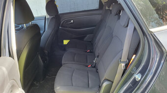 Kia Carens, 1,7 CRDi 85kW/115k, r. v. 2015 - 11