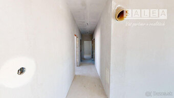 4 izbový rodinný dom 120m2 na pozemku 536m2 Topoľnica - 11
