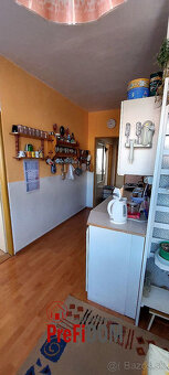 PREDAJ veľký 4 izbový byt Žarnovica. Výmera bytu 80m2. - 11