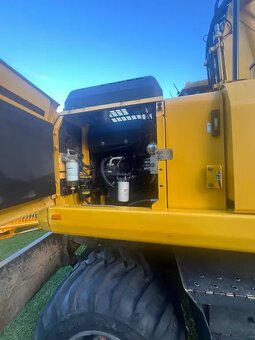 Komatsu PW 140 - 11