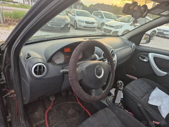 Dacia sandero - 11