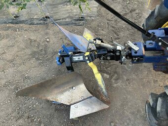 Ponúkam na predaj továrenský malotraktor Agzat - 11