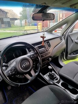 Kia Carens REZERVOVANÉ - 11