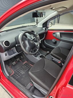 Predám Toyota Aygo - 11