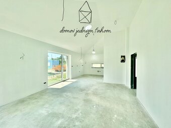 PREDAJ, skolaudovaný 4-izbový rodinný dom, Lehnice - Sása, l - 11