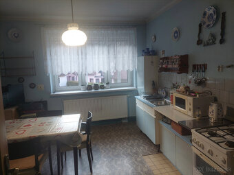 EXLUZÍVNE ponúkame na predaj RD v Trenčianskych Tepliciach. - 11