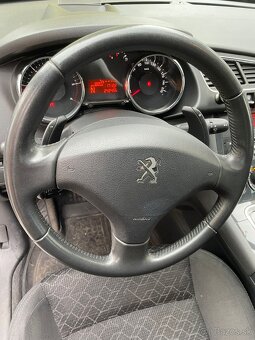 Peugeot 3008 - 11