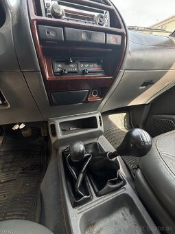 Nissan Terrano 2.7 TDi 4x4 92kw - 11