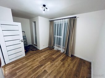 NA PRENÁJOM LUXUSNÝ, ZARIADENÝ 3 IZBOVÝ BYT, LORINČIK HÁJE - 11