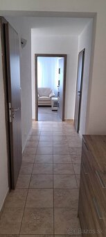 Prenajmem 3-izbový byt Nová Dubnica 74m² - 11