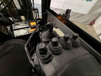 Vysokozdvižný vozík Toyota, 52-8FDF20. Teleskopické vidlice - 11