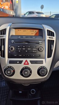 Kia Ceed SW 1.6 crdi  66kw M5 - 11